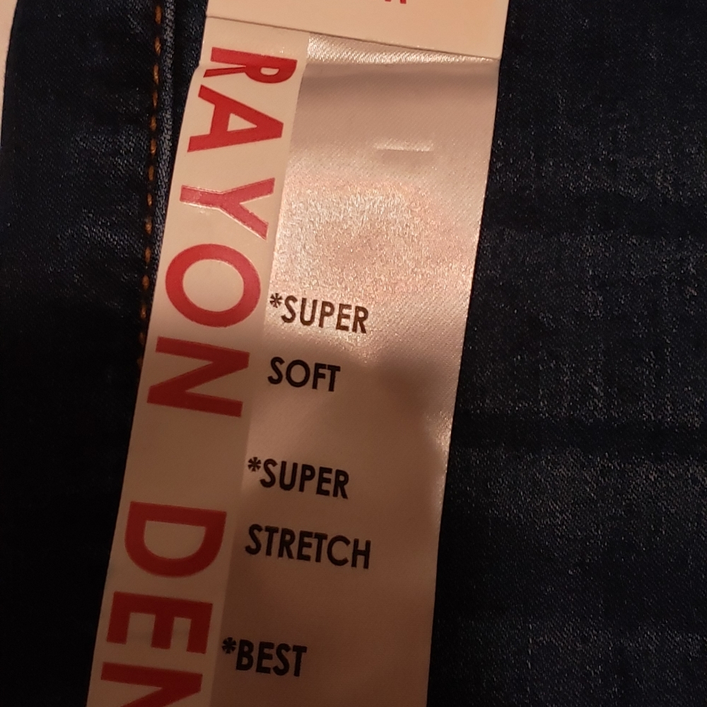 Jean - Picture 2 of 5